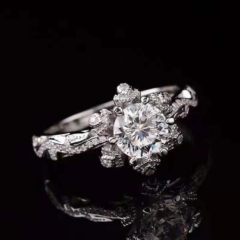 Romantic First Snow Diamond Ring