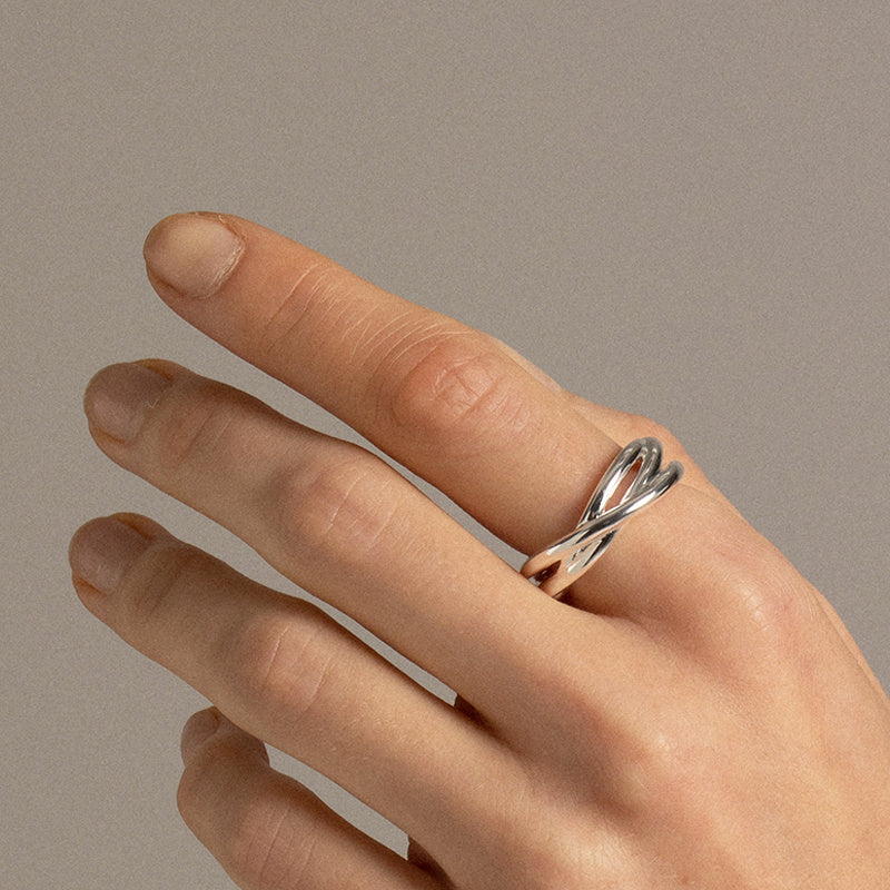 Endless Layers Four-line Ring