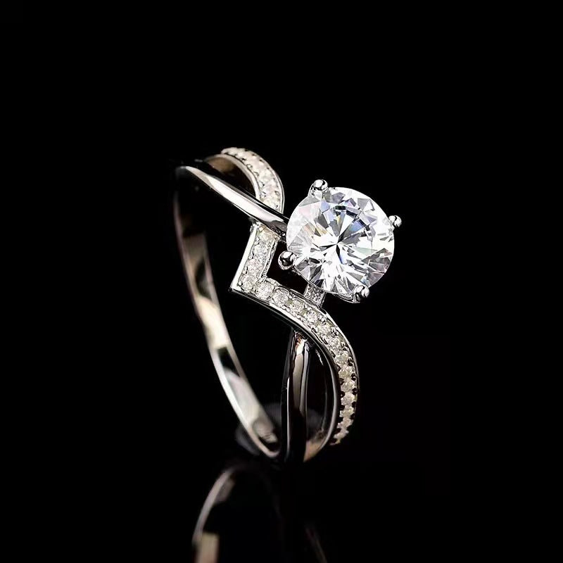 Venus Crest Diamond Ring