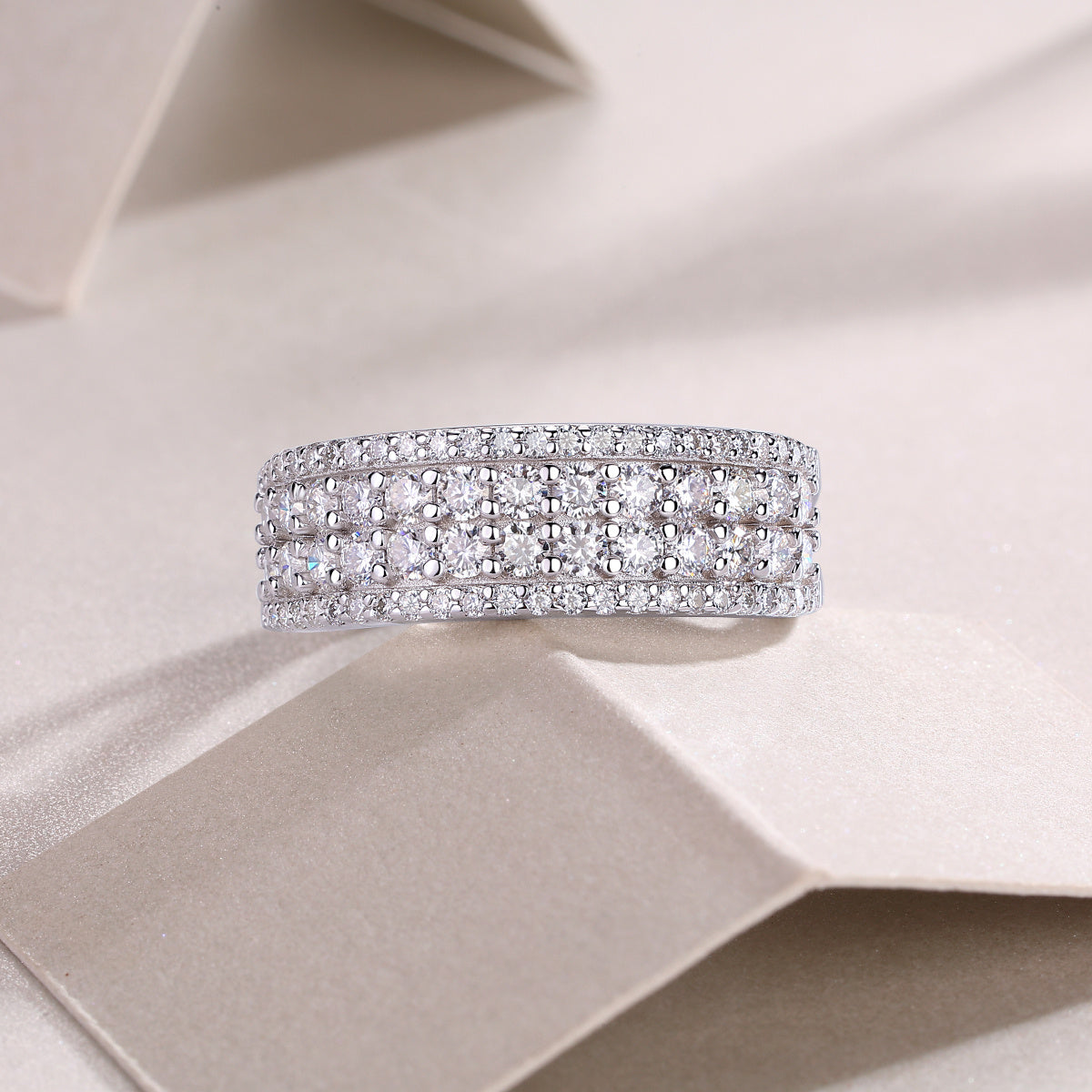 Eclipse Brilliance Moissanite Diamond Silver Ring