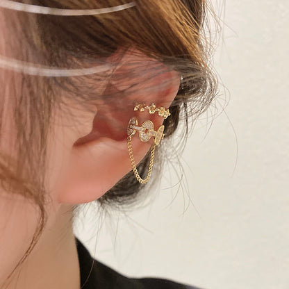 Sensation Chain Tassel Ear Clip