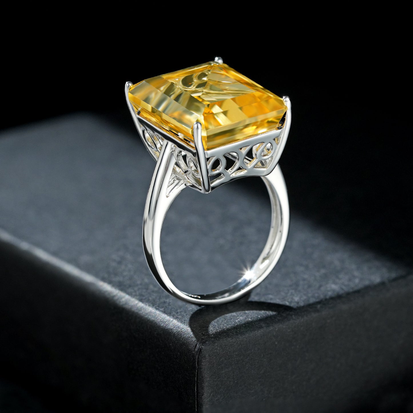 Natural Topaz Ring Sterling Silver Brilliance with a 20-Carat Crystal