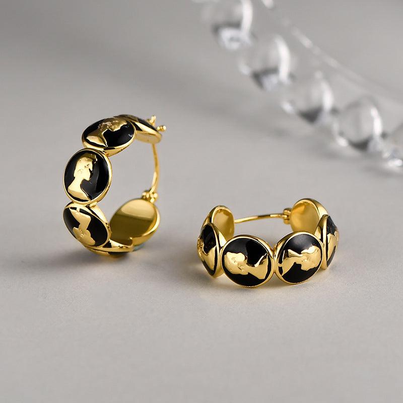 Victorian Crest Queen Earrings
